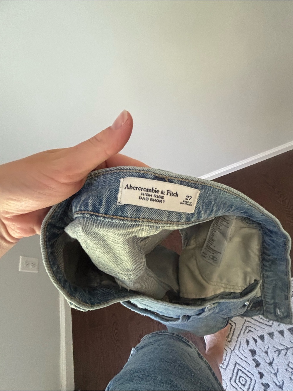 Abercrombie & Fitch High Rise Light Wash Dad Shorts Size 27 - Picture 6 of 8
